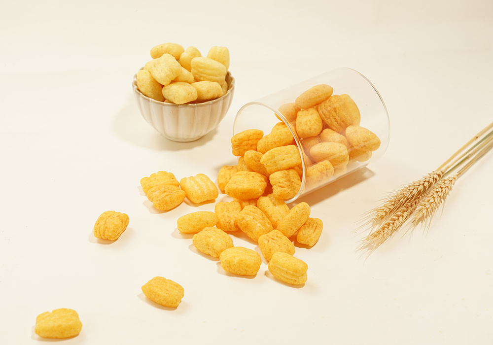 Qinqin Wheat Flavored Cracker Non-Fried Puffed Food Kids Snack