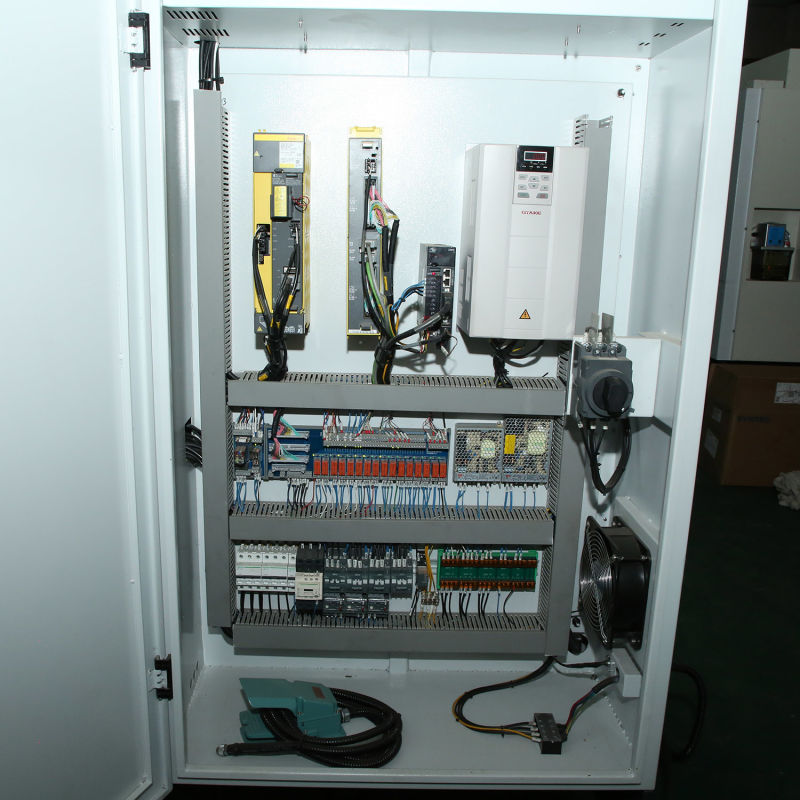 CNC, CNC Machines, CNC Machines for Nut, CNC Lathe Machines for Nut, CNC Lathe Machines EL42
