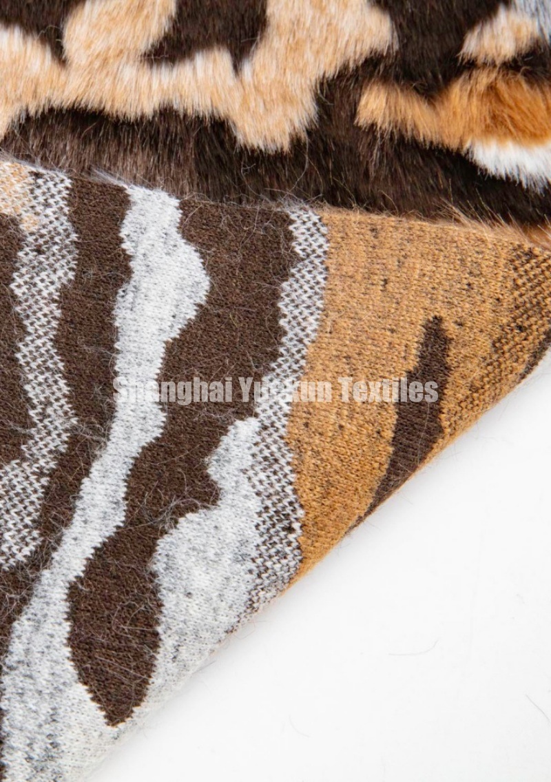 Long Pile Color Fur Fabric Custom Plush Long Hair Plush Fabric High Pile Fabric