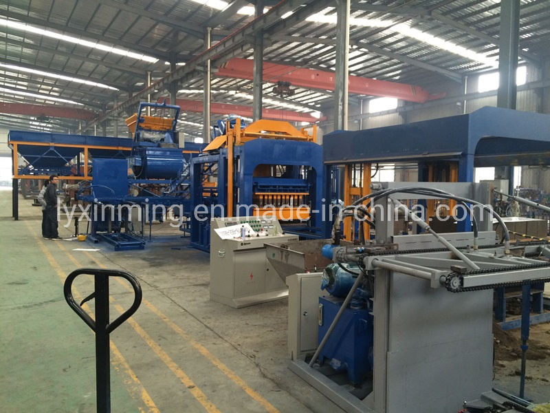 Building Material Qt10-15 Curved Block Forming Machine for Brick Production Line