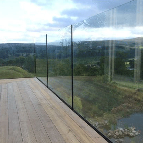 Customized Aluminum Glass Railing Systems with U Channel Frameless Glass Railing