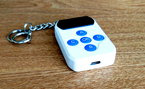 Rechargeable 4 Remotes in 1 Multi Frequency Codes Cloner Duplicator
