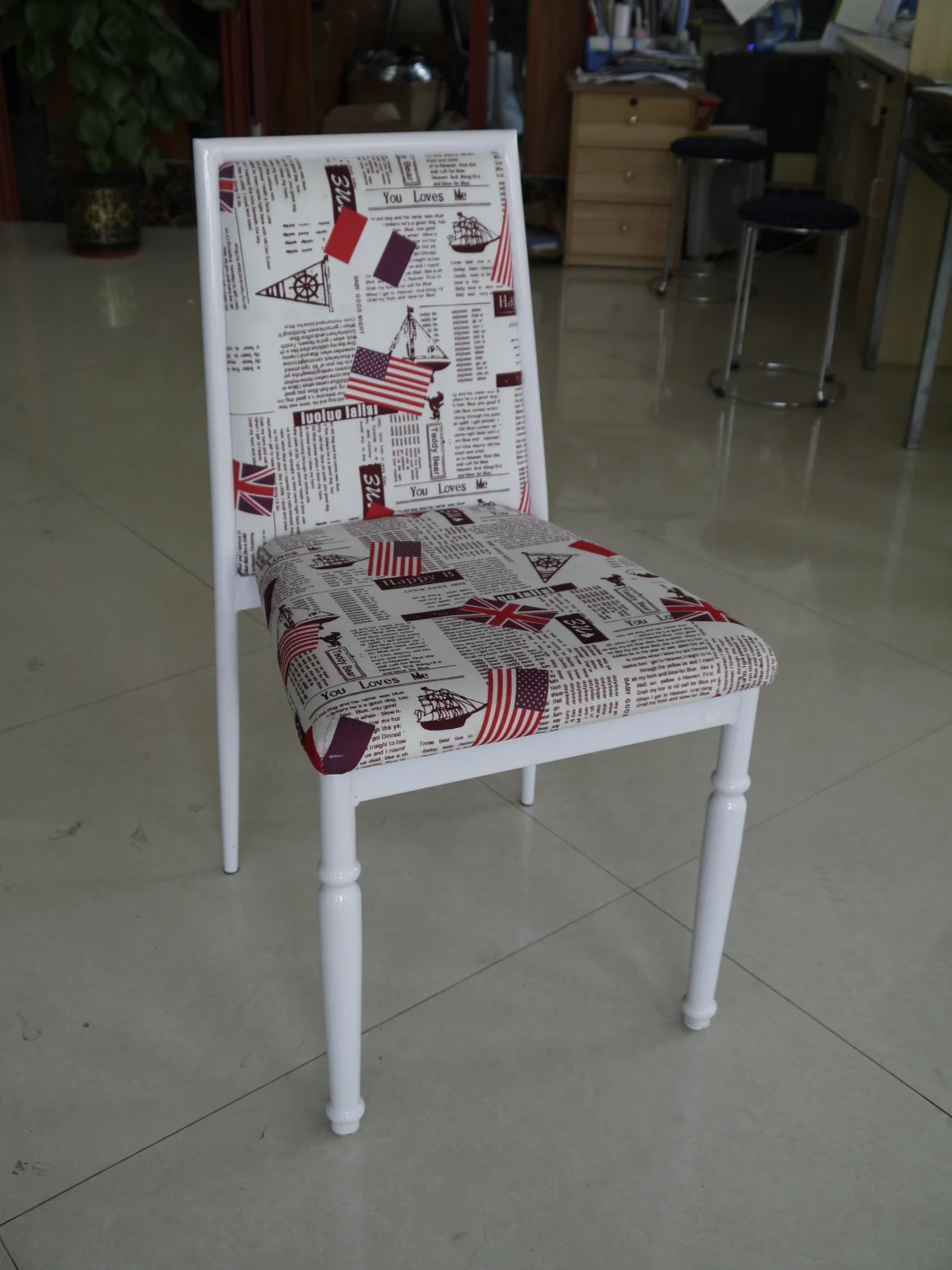 American Style Design Restaurant Metal Chair, Cheap Iron Dining Chair/Cafe Chair/Bar Chair for Catering