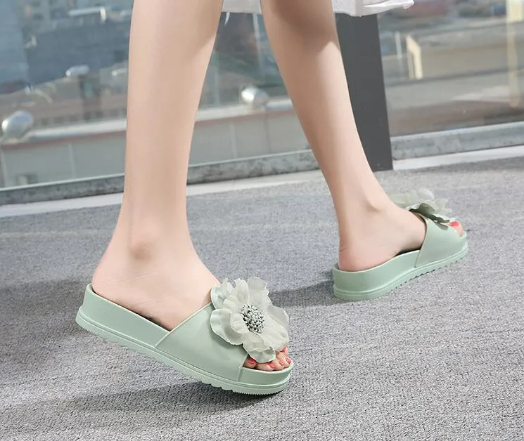 Sweet Style Outside Wearing Slippers Lady Fashion Platform Beach Sandals Flower Slippers