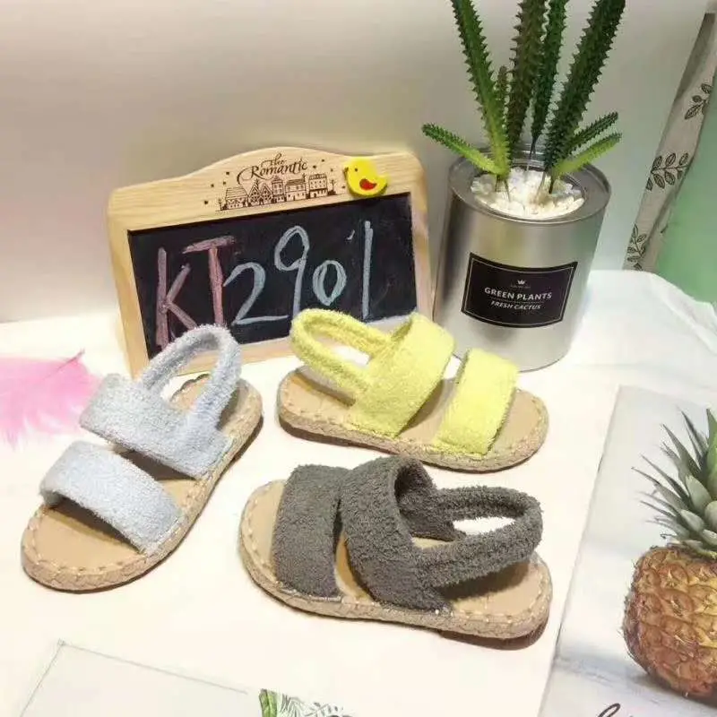 2020 Baby Girls Sandals Velvet Upper Toddler Slipper Summer Flats Little Girls Walking Shoes with Non Slip Rubber Sole