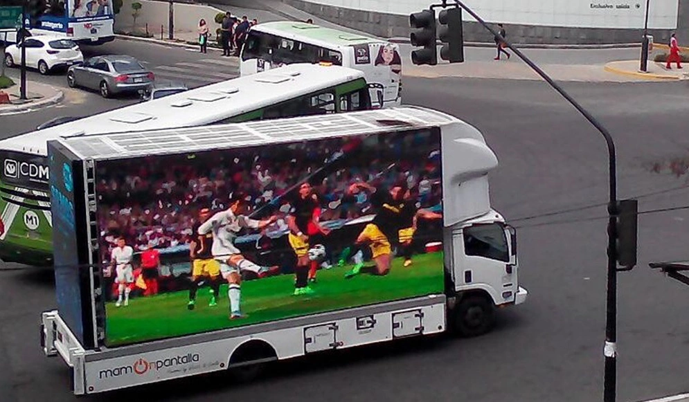High Definition HD P10 Outdoor Advertising LED Trailer Display