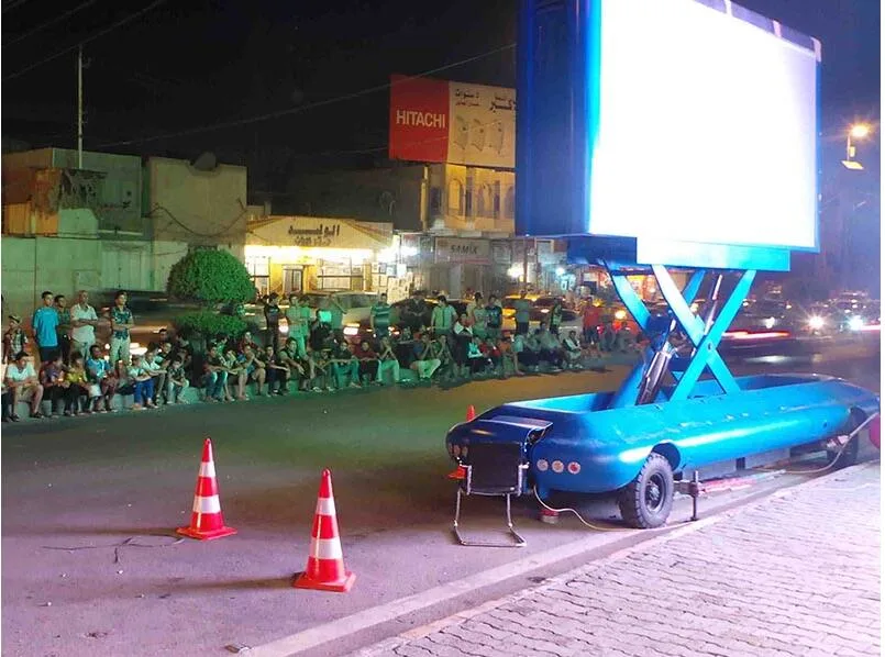 P4 Waterproof Advertising Outdoor Full Color LED Screen Trailer with Hight Brightness