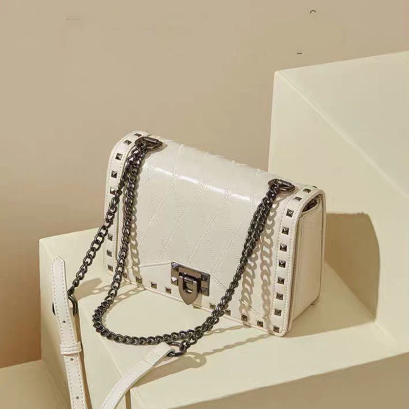 Fashion Rivet Ladies Small Portable Handbag PU Leather Chain Women Crossbody Bag