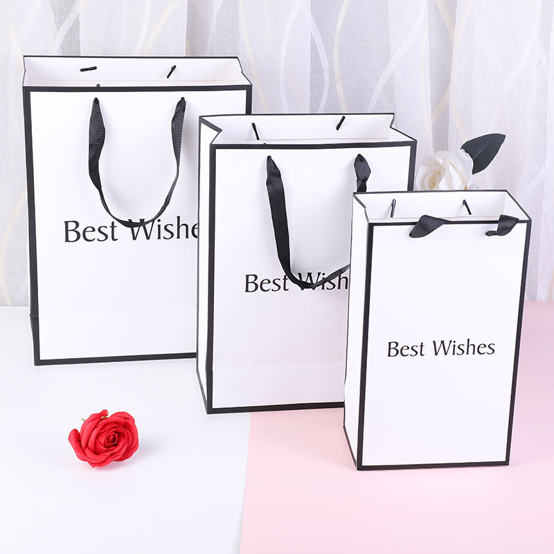 Women White Paper Shopping Gift Bag Hot Selling Packaging Bag with Ribbon for Shopping Clothes and Gift