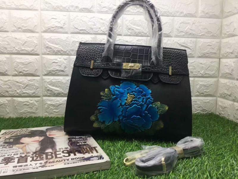 Herm Style Deisgner Leather Handbag with Flower Emboss (F062850)