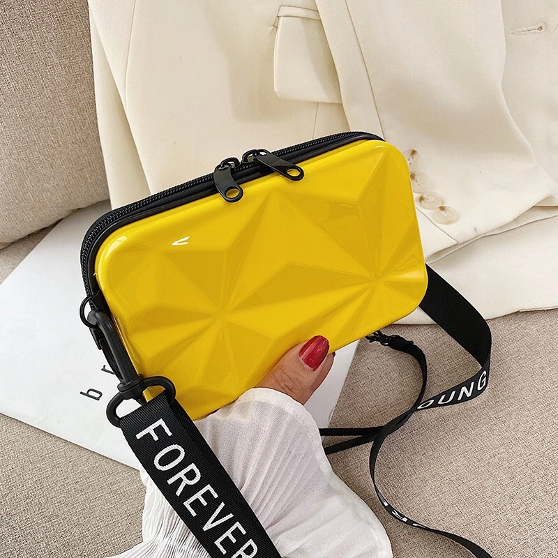 2020new Female Bag Fashion Texture Wild Trend Ins Wash Bag Cosmetic Bag Mssenger Bag