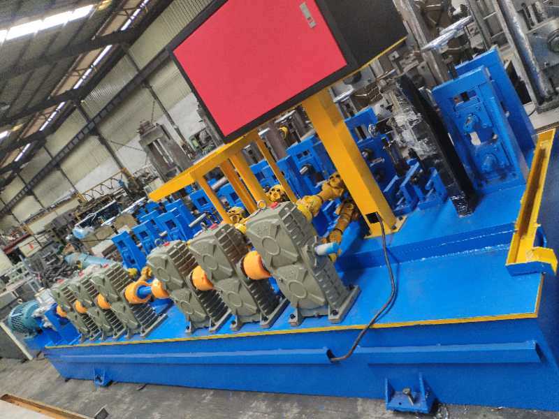 Decorative Stainless Steel Welded Pipe Roll Forming Machine
