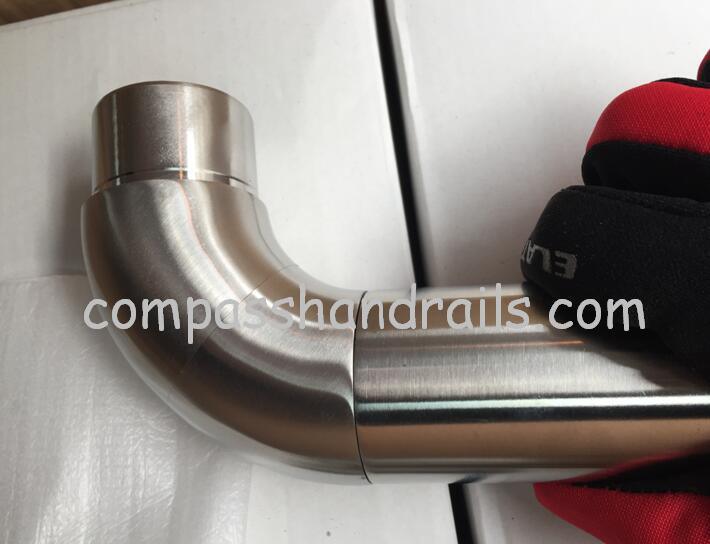 AISI304/316 Mirror/Satin Finish Stainless Steel Pipe Connect Flange for Staircase Railing/Pipe/Tube Connector