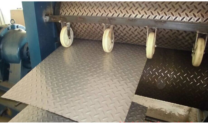 China Factory Anti-Slip Stainless Checker Plate Chequered Steel Plate