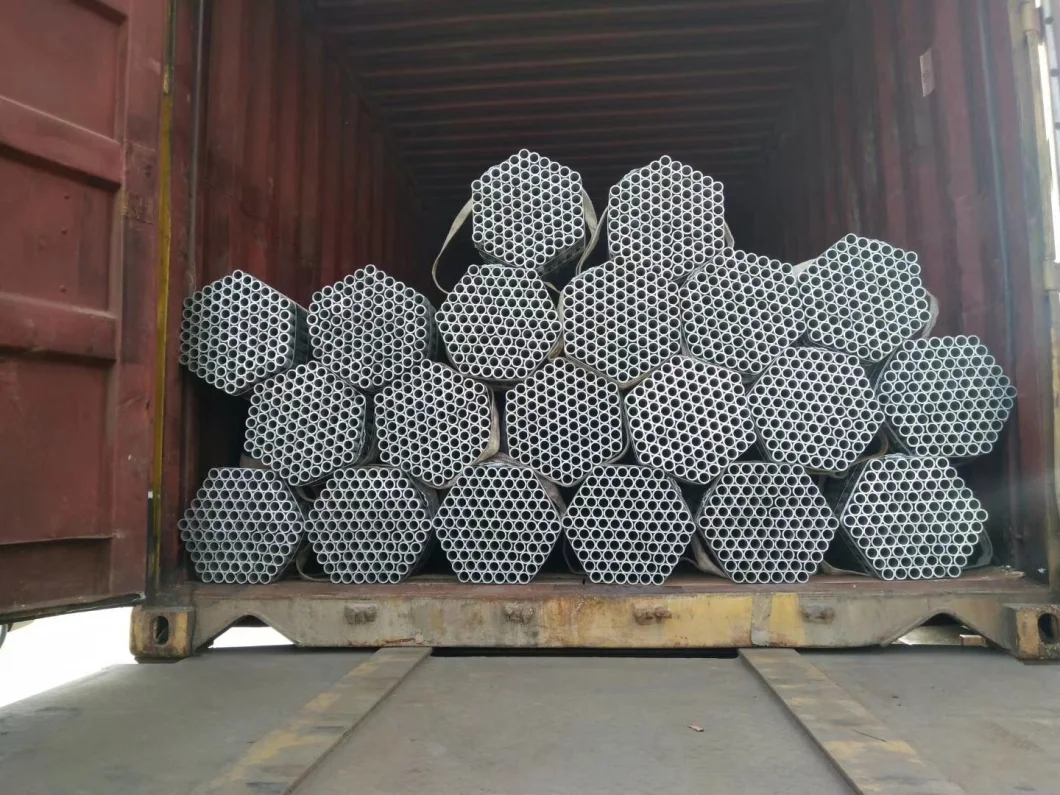 Hot DIP Galvanized Seamless/Welded Steel Pipe Steel Tube Round Pipe/Square Pipe/Rectangle Pipe