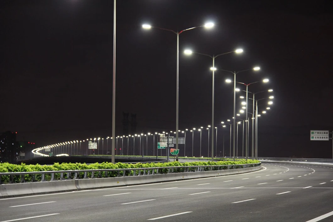 Shenzhen Manufacture 180lm/W 90W LED Street Light with Ce& RoHS Approval