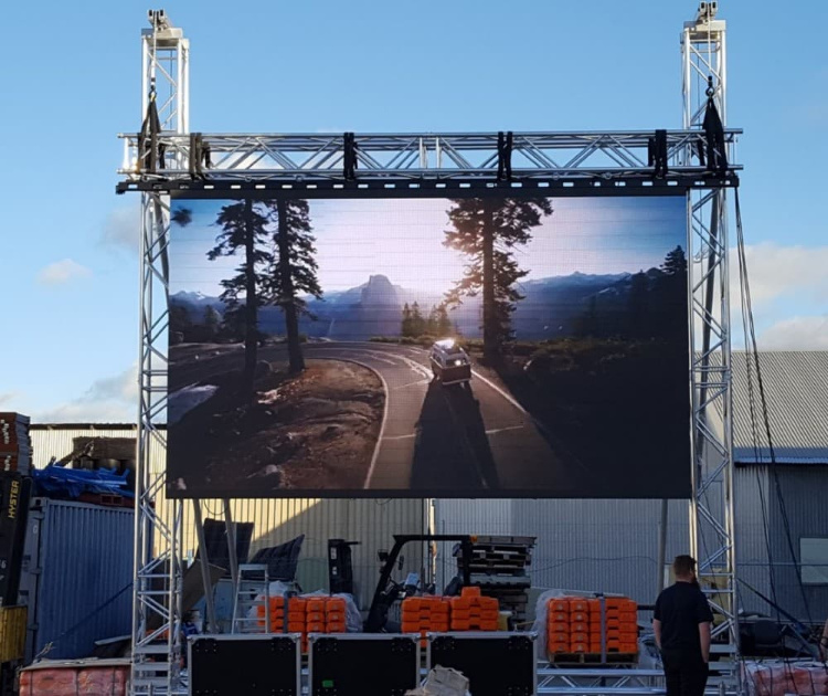 High Quality HD P8 Full Color Video Outdoor Rental LED Display Wall