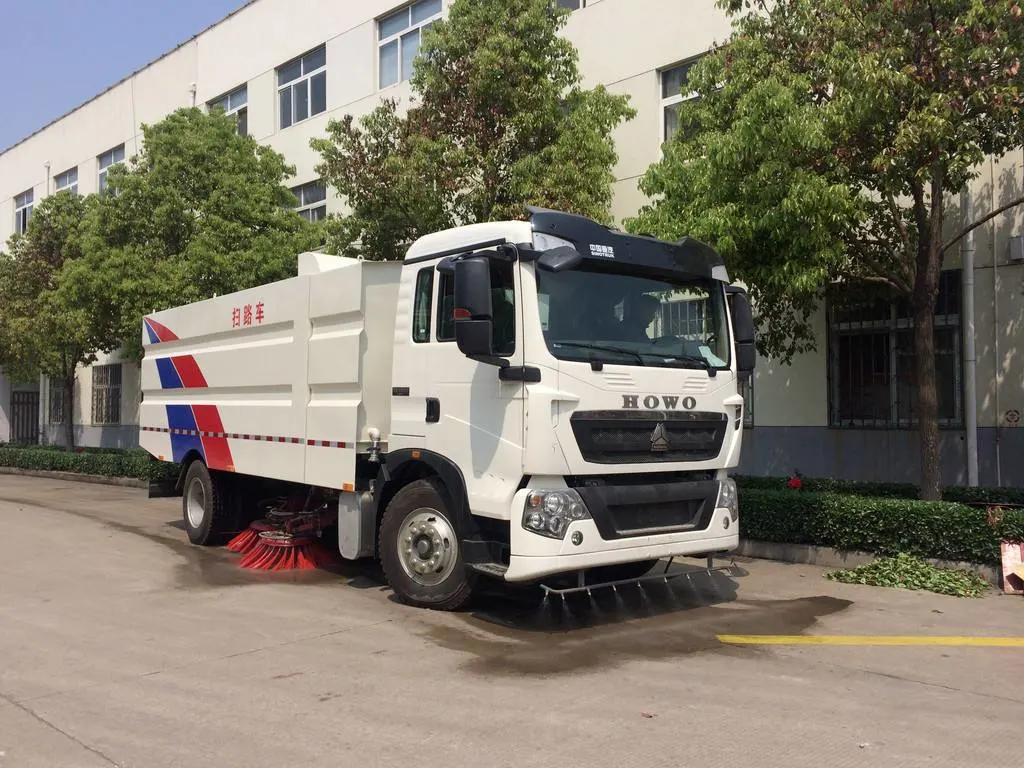 HOWO 4X2 10m3 Vacuum Cleaner Sweeping Road Sweeper Truck