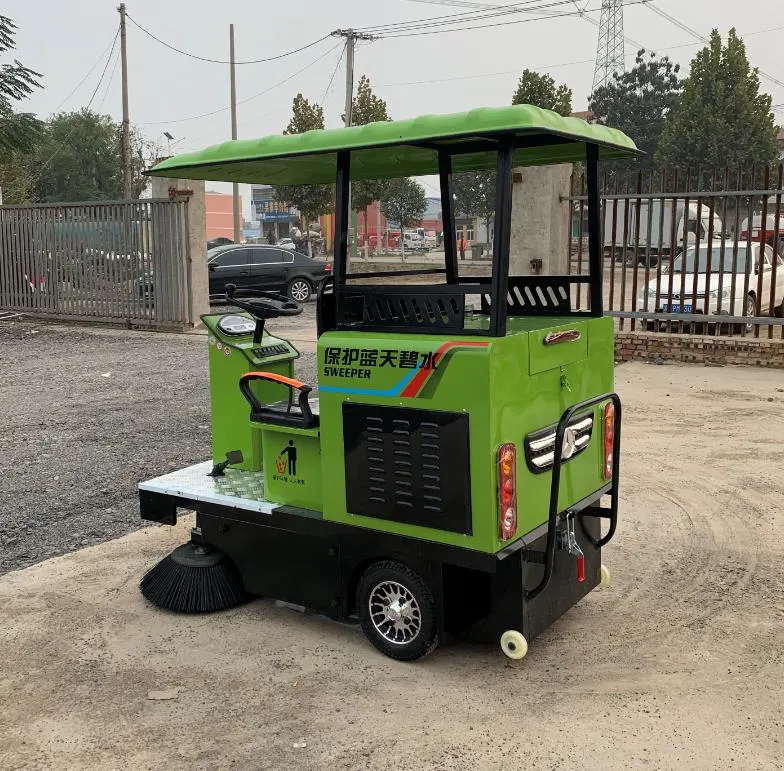 CE Three-Brush Sweeping Tool Semi-Closed Cleaning Electric Sweeper Station Park Road Sweeper