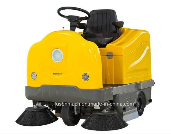 Ce Certified Sweeping Machine with Sweeping Width of 1350mm