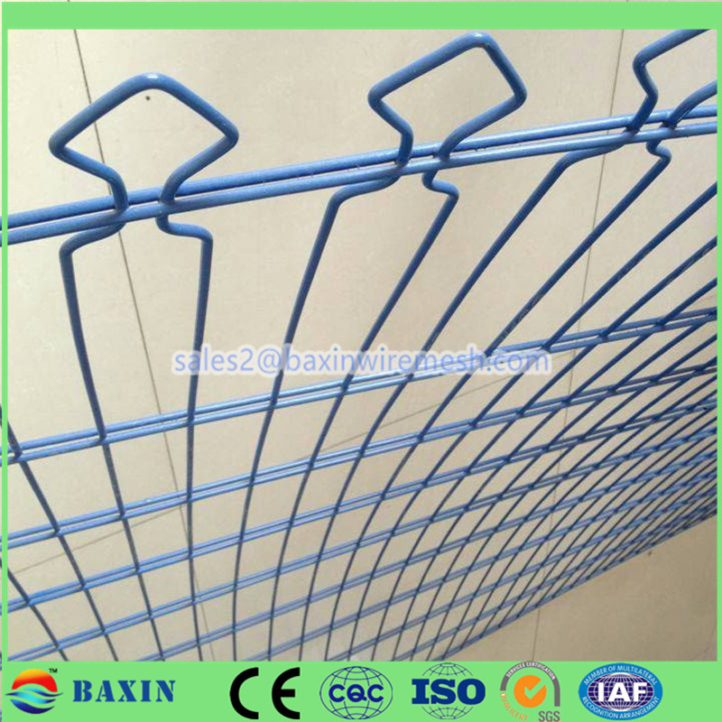 Powder Coated PVC Coated Double Wire Fence with Arched Top