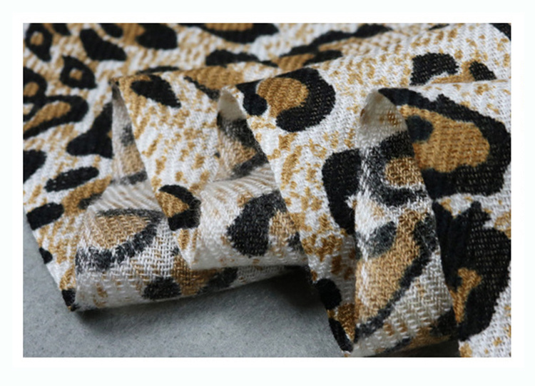 OEM Winter Warm Women's Knitted Fashion Tassels Leopard Print Scarves Oversize Wrap Shawl