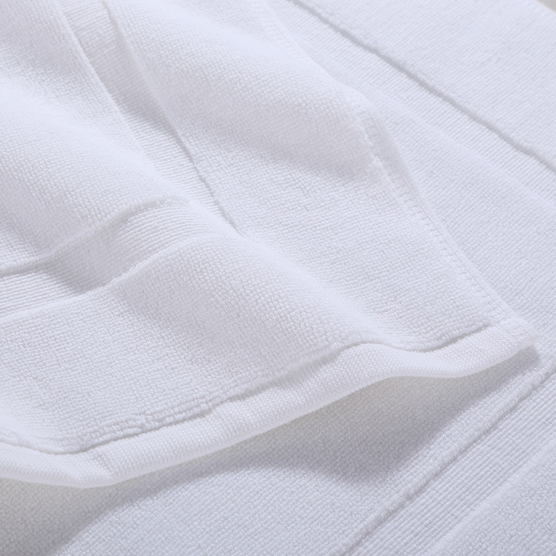 Luxury 5-Star 100% Cotton Jacquard Exquisite Embroidery Bath Mat Beach Towel
