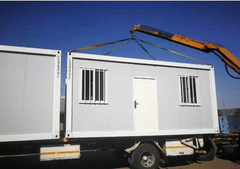 European Style Prefab Steel Frame Flat Pack Container Houses