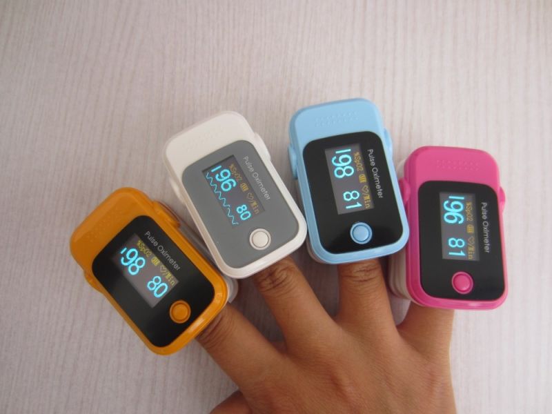 Oximeter Fingertip Pulse Digital Portable OLED Fingertip Pulse Oximeter FDA, Ce, ISO