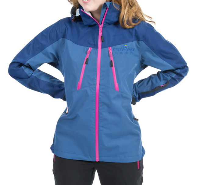 Women's Dlx Hooded Waterproof Light Running Jacket