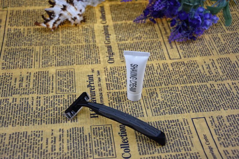 Disposable Hotel Shaving Razors Amenities for Guest Room