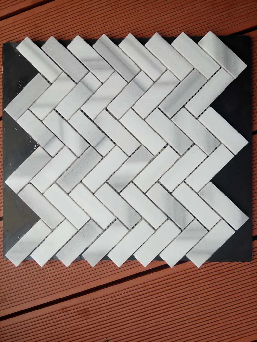 Popular and Cheap Marble Material Mosaic Tile Used for Floorings and Walls