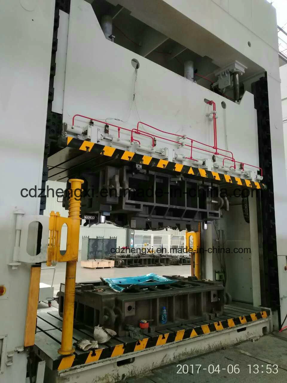 Sheet Molding Compound Hydraulic Press Machine for Well Cover