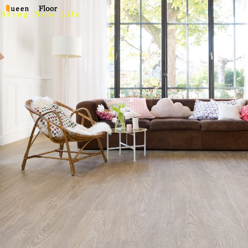 Laminate/Laminated Flooring China Supply Wood Grain PVC Flooring Plank Plastic PVC/Spc/Vinyl Flooring