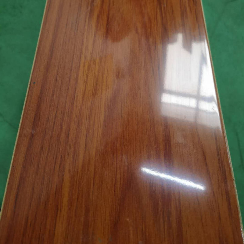 Mirror Surface Oak Yellow Wood Grain Building Material AC3 AC4 Laminated/Laminate Flooring Plastic Floor HDF