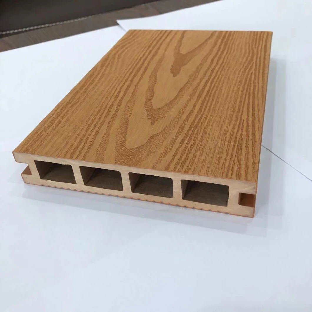 Wooden Grain Embossed Scarching Surface WPC Decking Floor for Exterior Use