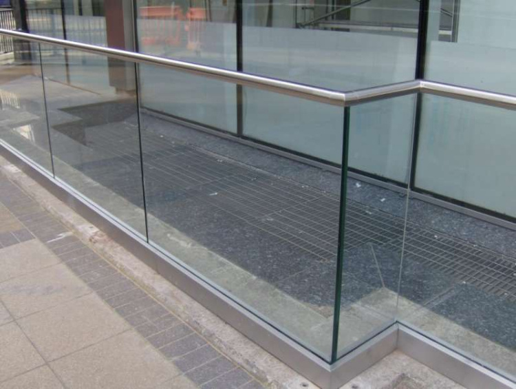 U Channel Glass Balustrade Balcony Aluminum Panel Glass Railing