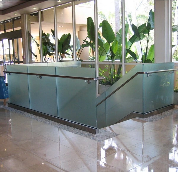 High Quality Commercial Residential Steel Railing Balcony Railing Designs Tempered Glass Railing Systems