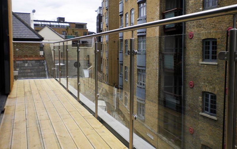 Stainless Steel Post/Handrail Fittings for Your Outdoor and Indoor/Glass Railing