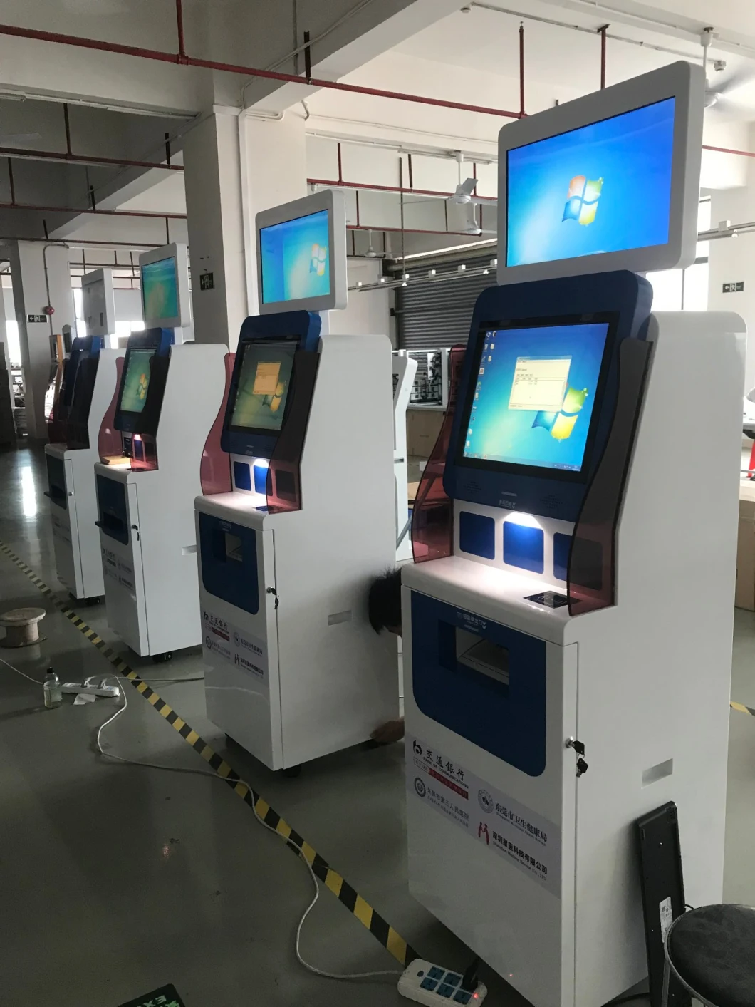 Hospital Dual Screen Payment Kiosk for Patient Check-in Enquiry Registration and Report Printing