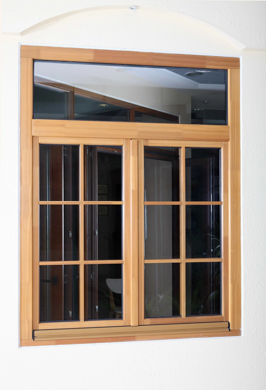 Customzied Timber/Wood/Wooden Tempered Glass Casement Window Wood Replacement Windows
