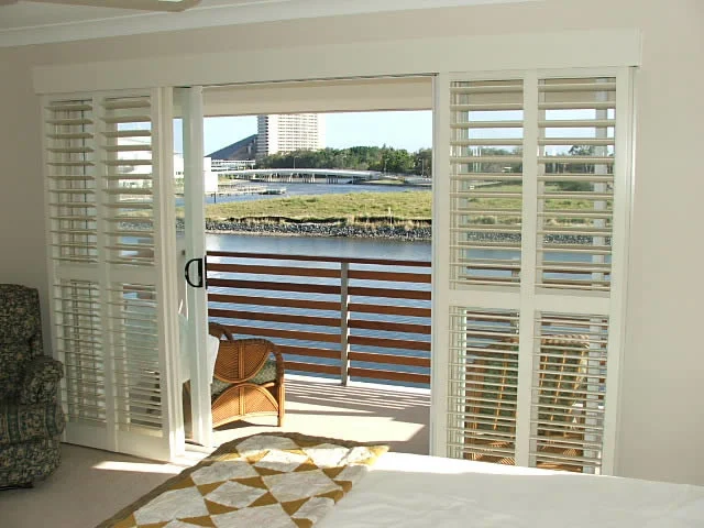 Indoor Decoration PVC and Wooden Window Shutter
