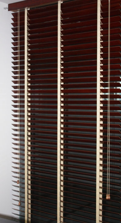 2021 Window Blinds 50mm Basswood Slat Window Wooden Blinds (SGD-W-5051)