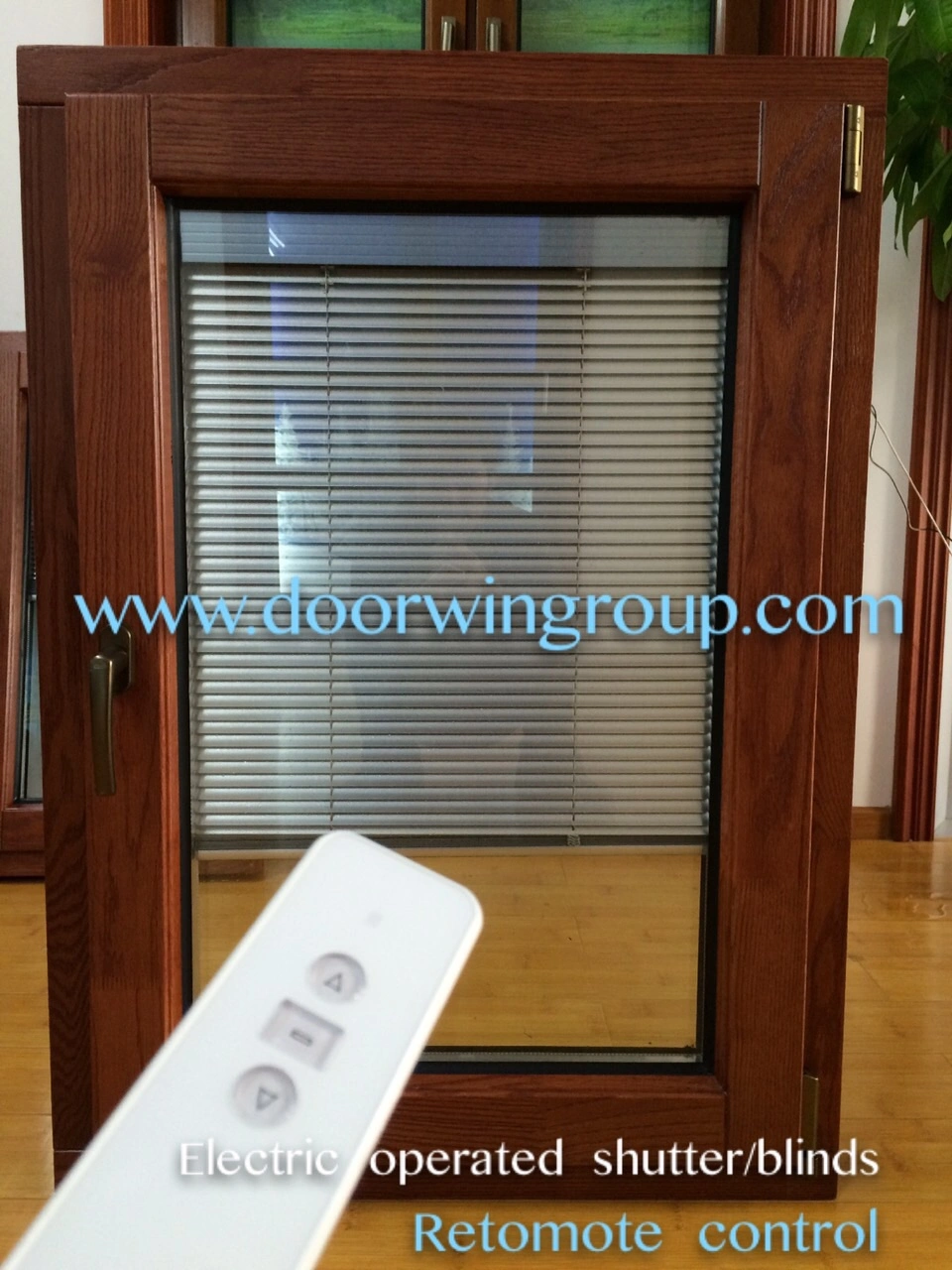 Middle East Solid Wood Aluminium Window, Durable Casement Inward Opening Casement Tilt & Turn Window