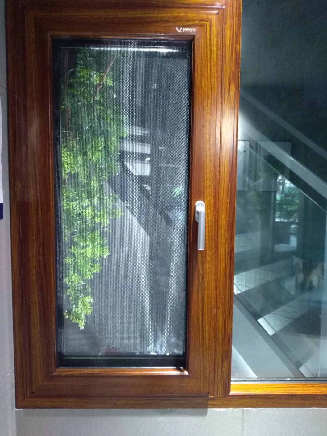 White Color Aluminum Casement Window with Blinds|Metal Casement Window|Casement Window Replacement Cost