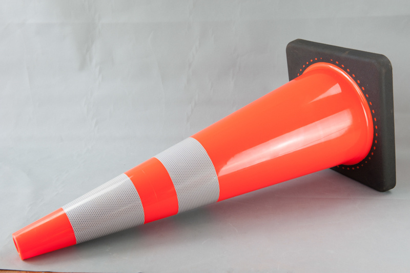 90cm Safety PVC Cone with High Intensity Reflective Tape