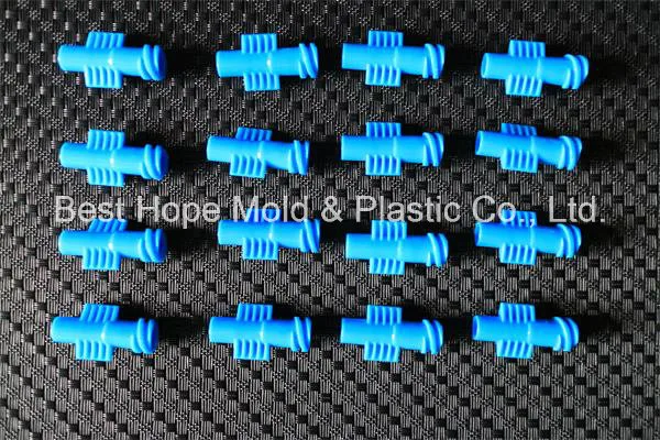 High Precision Dialyzer Connector Injection Mould