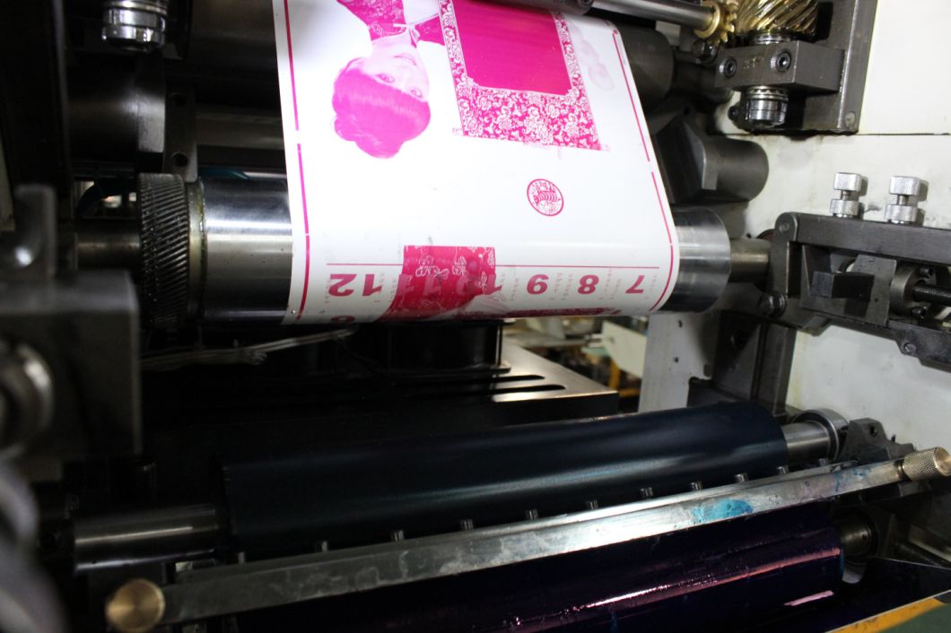 Flexo Printing Machine for Water Bottle Label with UV Ink Printing