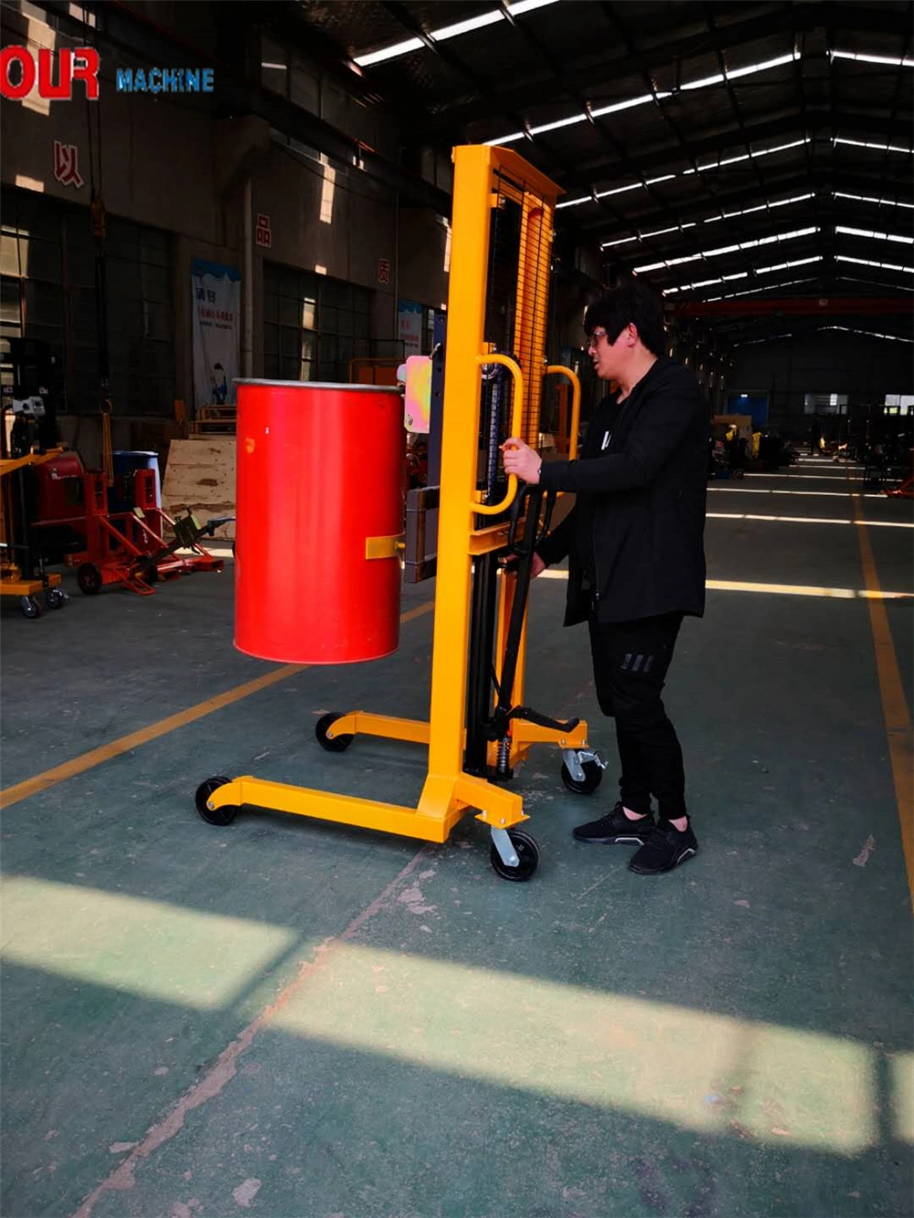 400kg Oil Drum Carrier Hydraulic Hand Operated Pallet Truck Stacker