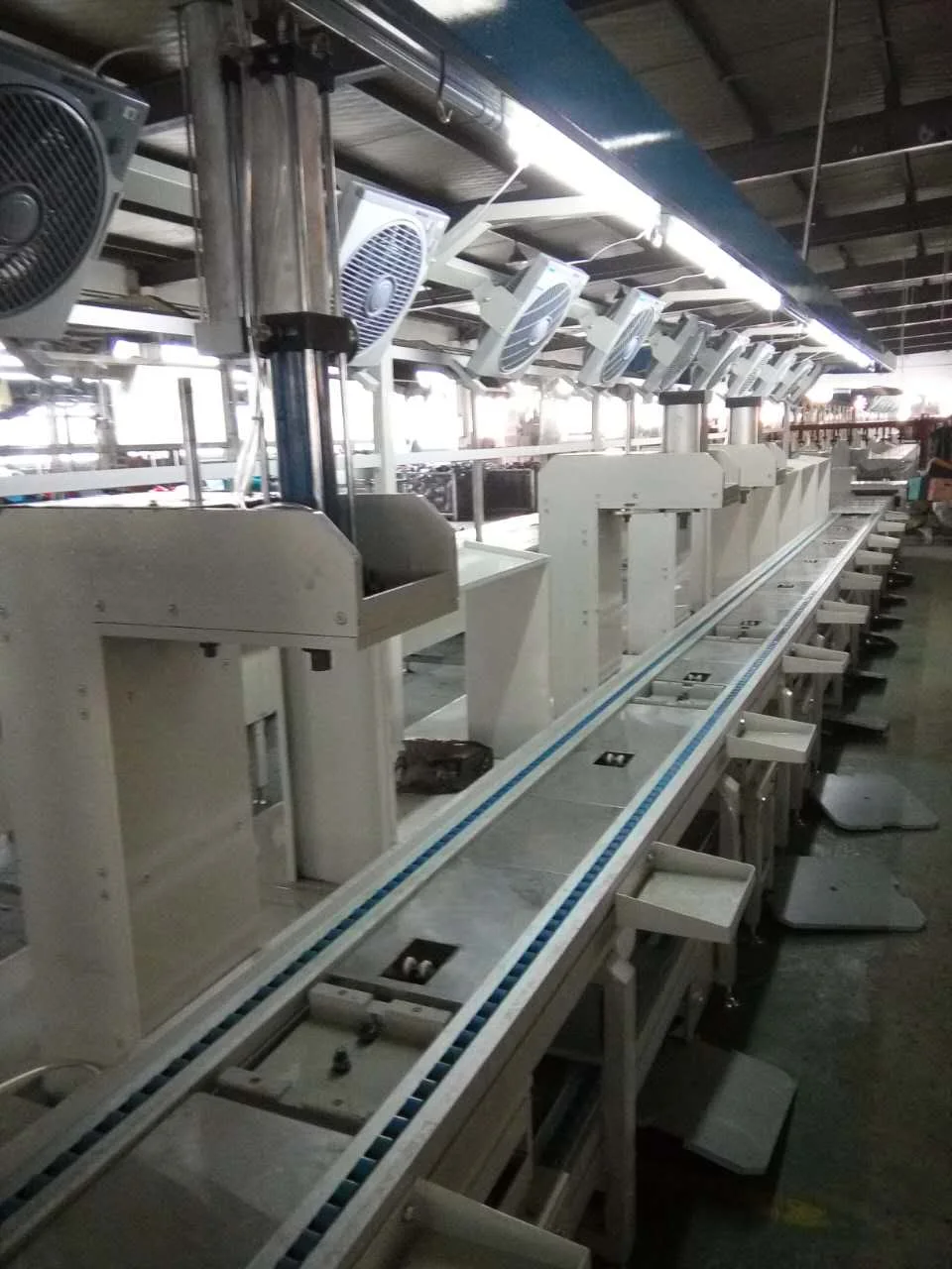 Factory Supply Hot Sale Custom Pallet Conveyor System Transfer System Assembly Line
